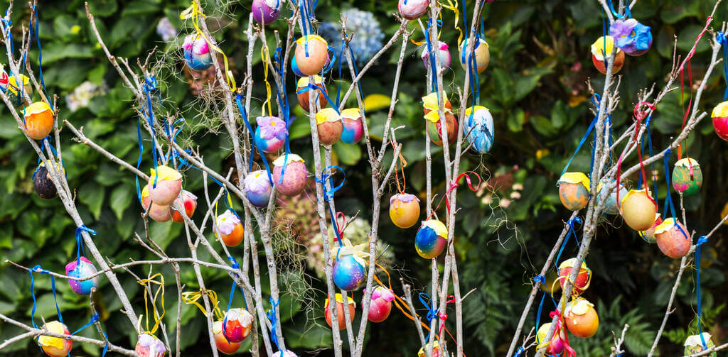 husvetfa-tojasfa-diszitese husvetfa-tojasfa-diszitese